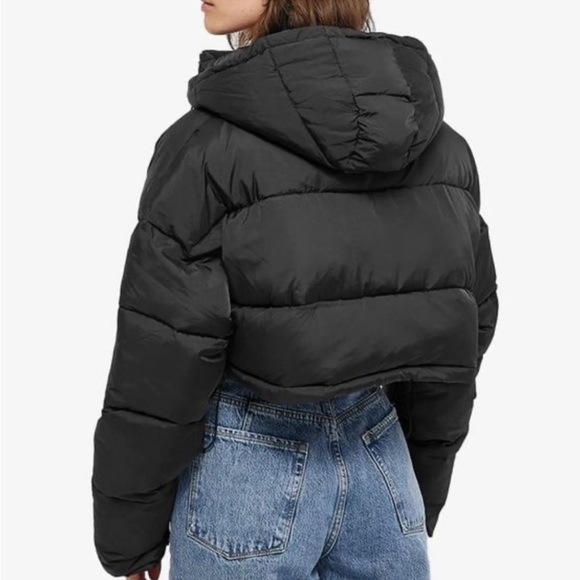 🖤GOOD AMERICAN CROPPED PUFFER JACKET IN BLACK 3 L - Picture 2 of 8